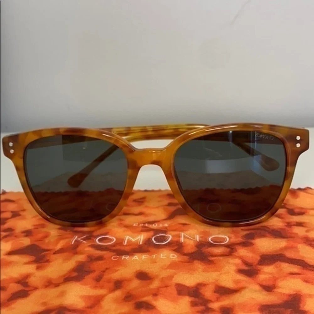 Komono Sunglasses Renee Orange tan Caramel Demi New